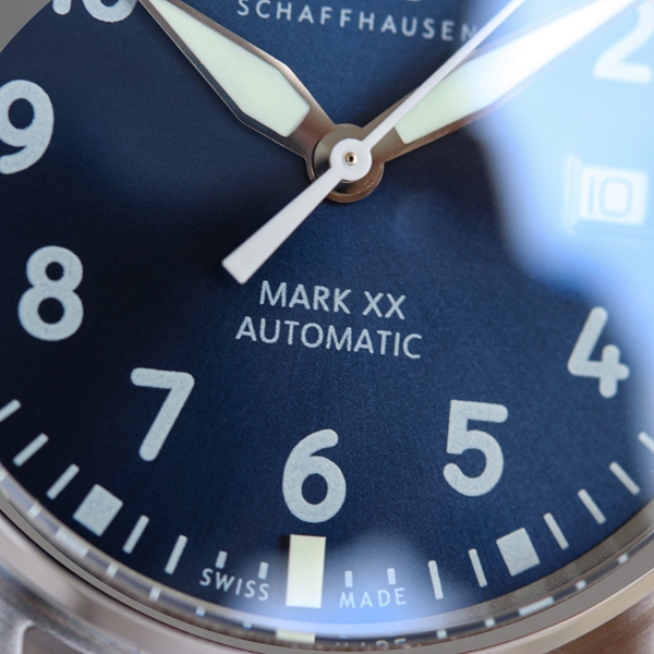 アイ・ダブリュー・シー細部ディテール